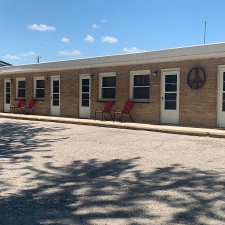 The Triangle Motel Alma Exterior foto
