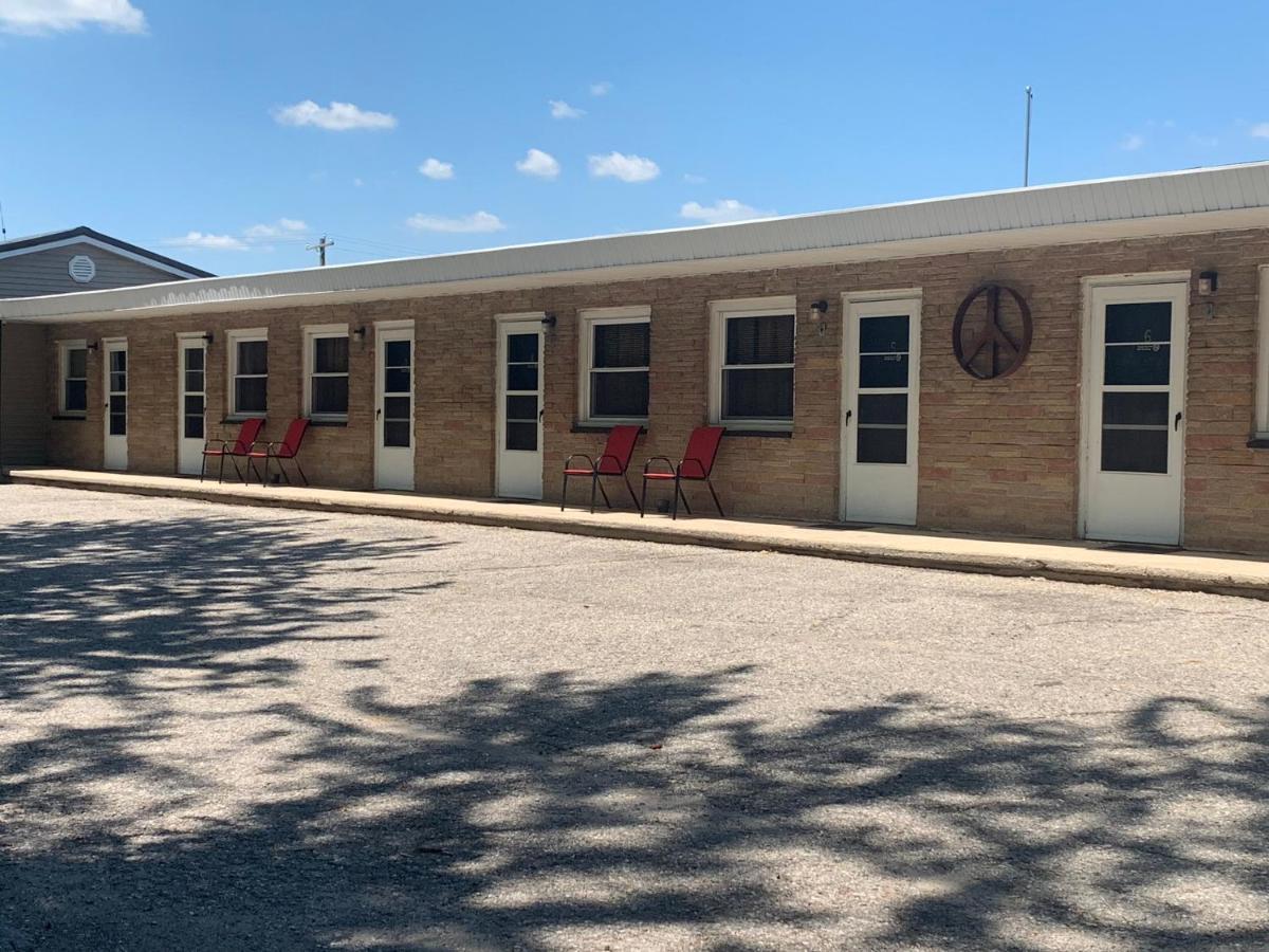The Triangle Motel Alma Exterior foto